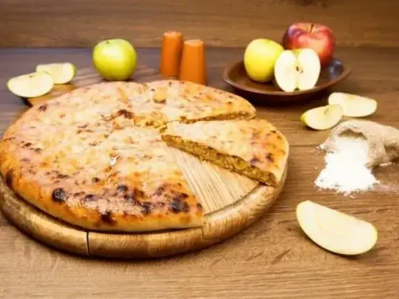 Ossetian pie «Sweet apple & cinnamon pie» — order delivery in Moscow, Tsyt bakery
